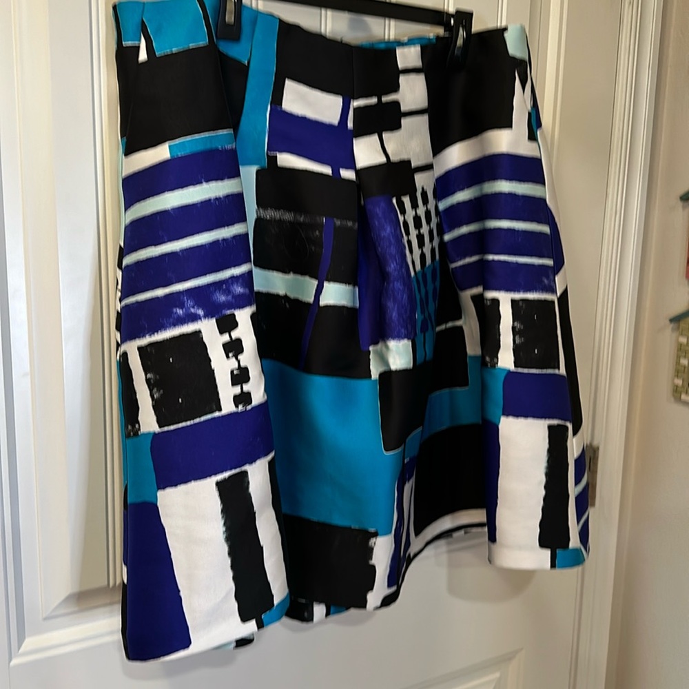 Lane Bryant mini skirt size 20, taffeta fabric feel